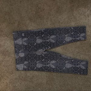 Victoria Secret workout capri leggings